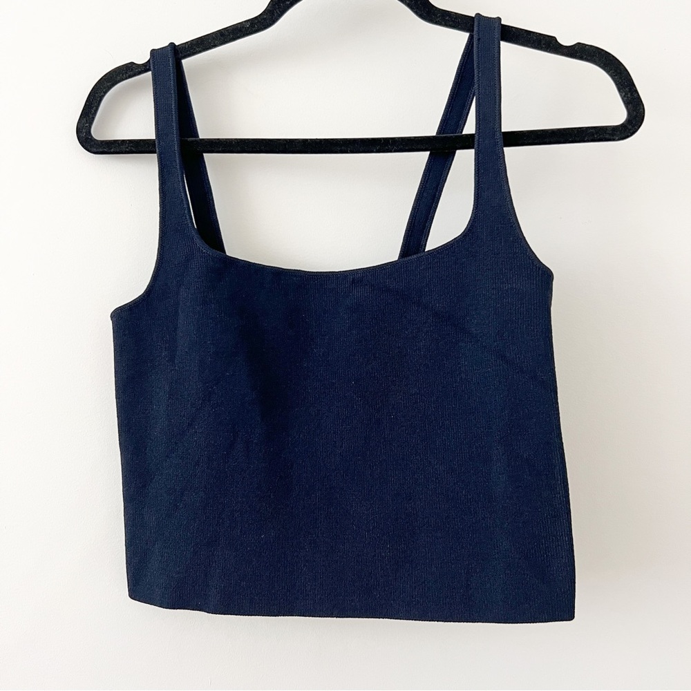 Scanlan Theodore Crepe Knit Top in Navy Size Medium
